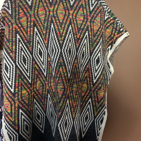 One size poncho - Picture 2 of 2